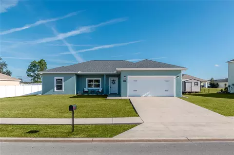 Exterior - 2839 NE 43rd Rd, Ocala, FL 34470 photo 2 of 13