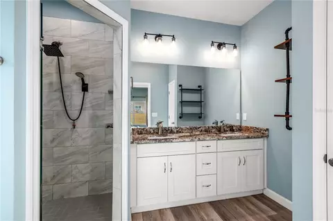 Bath - 2839 NE 43rd Rd, Ocala, FL 34470 photo 1 of 4