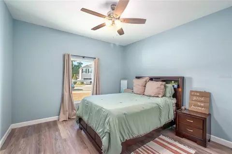 Bedroom - 2839 NE 43rd Rd, Ocala, FL 34470 photo 5 of 6