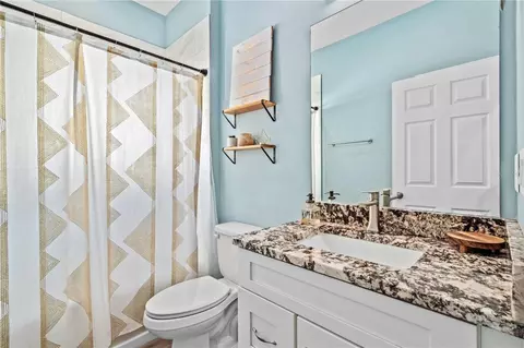 Bath - 2839 NE 43rd Rd, Ocala, FL 34470 photo 4 of 4