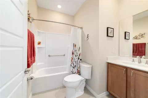 Bath - 7863 SW 89th Loop, Ocala, FL 34476 photo 4 of 4