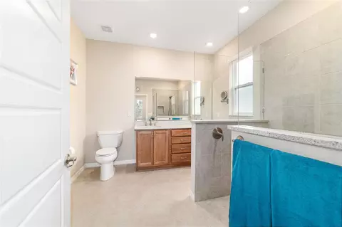 Bath - 7863 SW 89th Loop, Ocala, FL 34476 photo 1 of 4