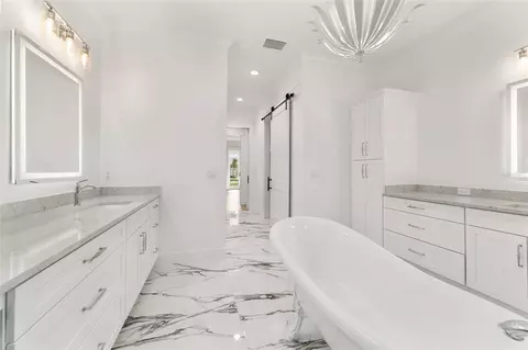 Bath - 5775 SW 43rd Pl, Ocala, FL 34474 photo 2 of 6