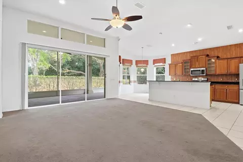 Living - 1683 N Shadowview Path, Hernando, FL 34442 photo 5 of 9