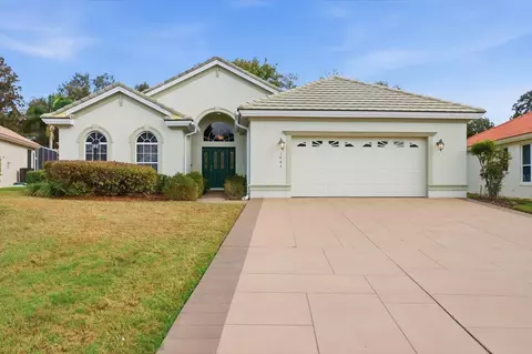 Exterior - 1683 N Shadowview Path, Hernando, FL 34442 photo 2 of 13