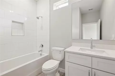 Bath - 4449 NW 37th Street Rd, Ocala, FL 34482 photo 5 of 5