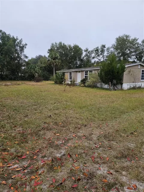 130 Sesame St, Palatka, FL 32177