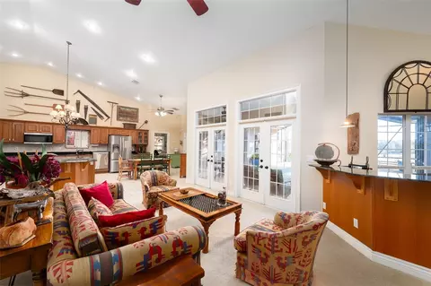 Living - 11715 NW 90th Ave, Reddick, FL 32686 photo 2 of 4