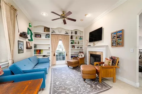 Living - 11715 NW 90th Ave, Reddick, FL 32686 photo 4 of 4