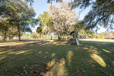 Exterior - 11715 NW 90th Ave, Reddick, FL 32686 photo 20 of 28