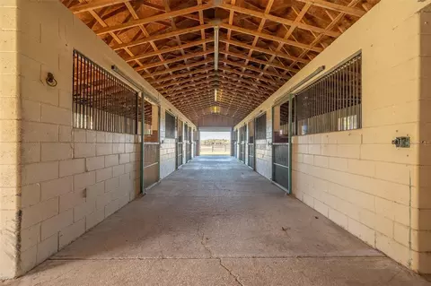 Entry Way - 11715 NW 90th Ave, Reddick, FL 32686 photo 2 of 3