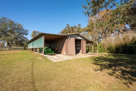 Exterior - 11715 NW 90th Ave, Reddick, FL 32686 photo 22 of 28