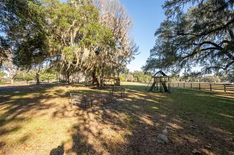 Exterior - 11715 NW 90th Ave, Reddick, FL 32686 photo 21 of 28