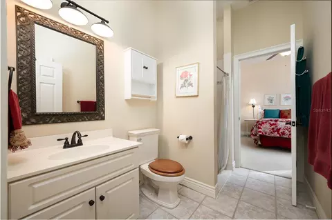 Bath - 11715 NW 90th Ave, Reddick, FL 32686 photo 7 of 8