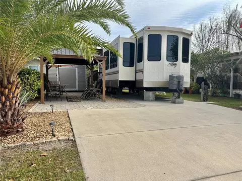 3283 NE 104th Ave, Silver Springs, FL 34488