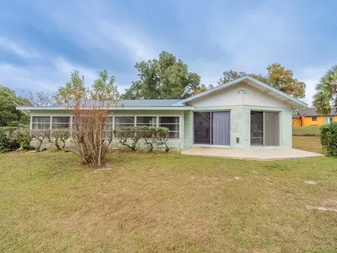 5 Spring Lake Ln, Ocala, FL 34472