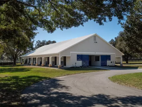 9710 NW 160th Ave, Morriston, FL 32668