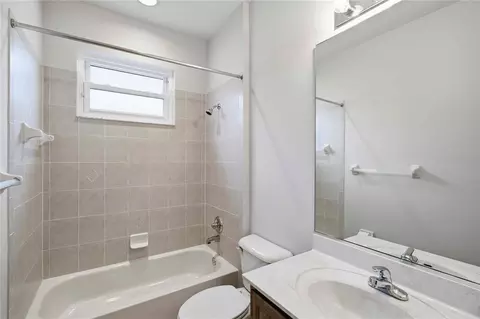 Bath - 680 W Doerr Path, Hernando, FL 34442 photo 1 of 4