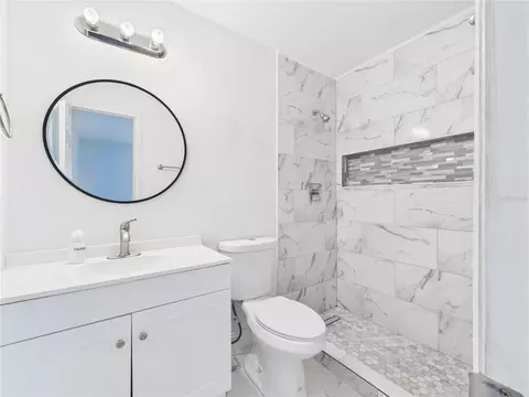 Bath - 2 Pine Pass Dr, Ocala, FL 34472 photo 2 of 2