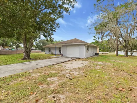 Exterior - 2 Pine Pass Dr, Ocala, FL 34472 photo 3 of 6