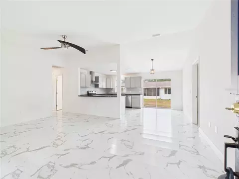 Living - 2 Pine Pass Dr, Ocala, FL 34472 photo 2 of 3
