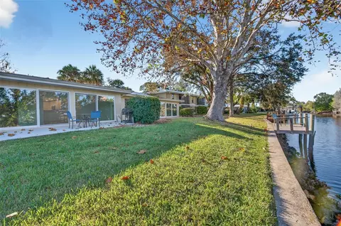 11340 W Bayshore Dr, Crystal River, FL 34429