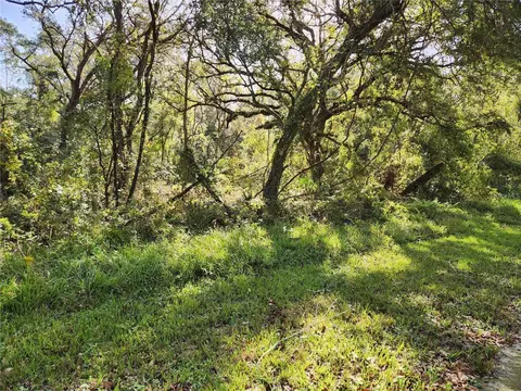 000 Table Rock Dr, Webster, FL 33597