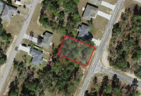 3065 W Sharpes Dr, Citrus Springs, FL 34433