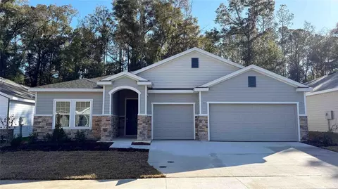 6045 SW 46th Dr, Gainesville, FL 32608