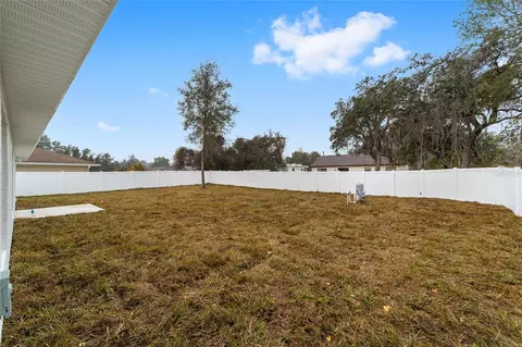 Exterior - 231 Oak Cir, Ocala, FL 34472 photo 6 of 7