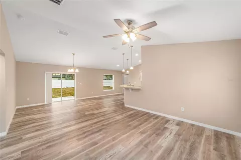 Living - 231 Oak Cir, Ocala, FL 34472 photo 3 of 8