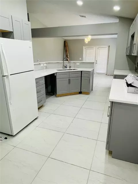 Kitchen - 124 Pine Crse, Ocala, FL 34472 photo 2 of 4