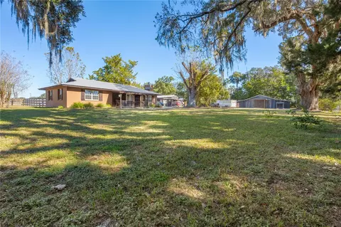 Exterior - 17885 NE 2nd Pl, Williston, FL 32696 photo 1 of 13