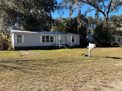 3620 NE 60th Ct, Silver Springs, FL 34488