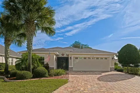 10158 Julia Isles Ave, Oxford, FL 34484