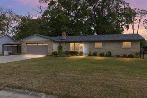 903 NE 17th Ct, Ocala, FL 34470