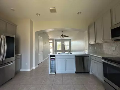 Kitchen - 6950 Towering Spruce Dr, Riverview, FL 33578 photo 4 of 4