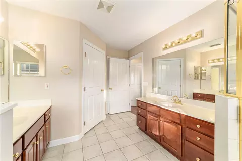 Bath - 9611 SW 45th Ave, Ocala, FL 34476 photo 4 of 5