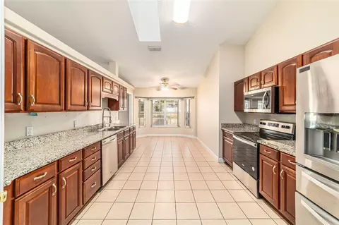 Kitchen - 9611 SW 45th Ave, Ocala, FL 34476 photo 1 of 4