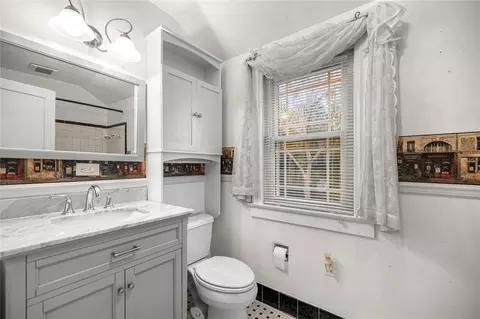 Bath - 1226 SE 9th Ave, Ocala, FL 34471 photo 5 of 6