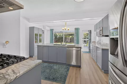 Kitchen - 1226 SE 9th Ave, Ocala, FL 34471 photo 4 of 4
