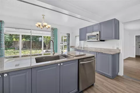 Kitchen - 1226 SE 9th Ave, Ocala, FL 34471 photo 3 of 4