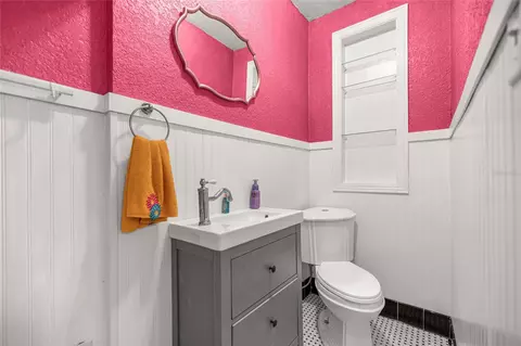 Bath - 1226 SE 9th Ave, Ocala, FL 34471 photo 1 of 6