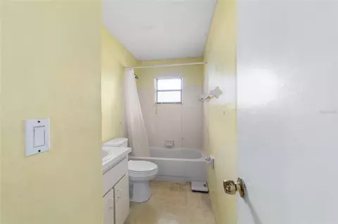 Bath - 12 Cedar Ter, Ocala, FL 34472 photo 2 of 3