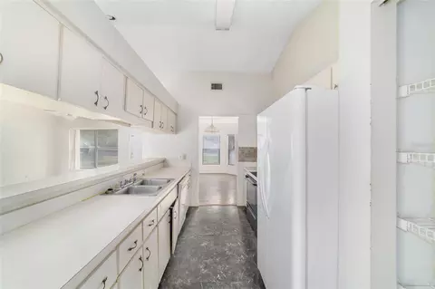 Kitchen - 12 Cedar Ter, Ocala, FL 34472 photo 1 of 2