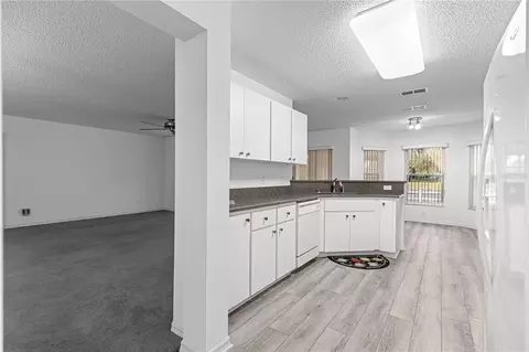 Kitchen - 9614 SW 93rd Loop, Ocala, FL 34481 photo 3 of 4