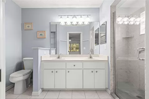 Bath - 9614 SW 93rd Loop, Ocala, FL 34481 photo 1 of 4