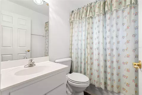 Bath - 9614 SW 93rd Loop, Ocala, FL 34481 photo 3 of 4