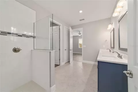 Bath - 10886 SW 101st Loop, Ocala, FL 34481 photo 2 of 5