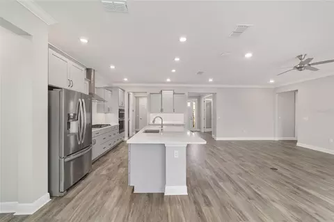 Kitchen - 10886 SW 101st Loop, Ocala, FL 34481 photo 4 of 7
